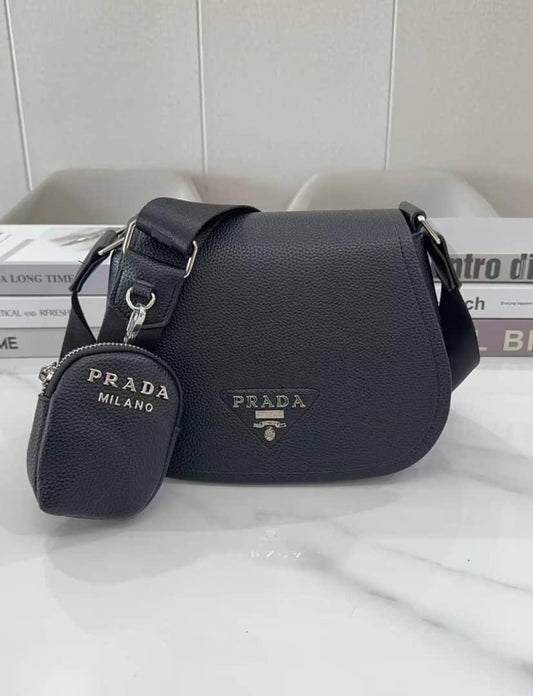 Mini Sac à Bandoulière Luxe - Design Compact et Élégant Prada Milano 🖤✨